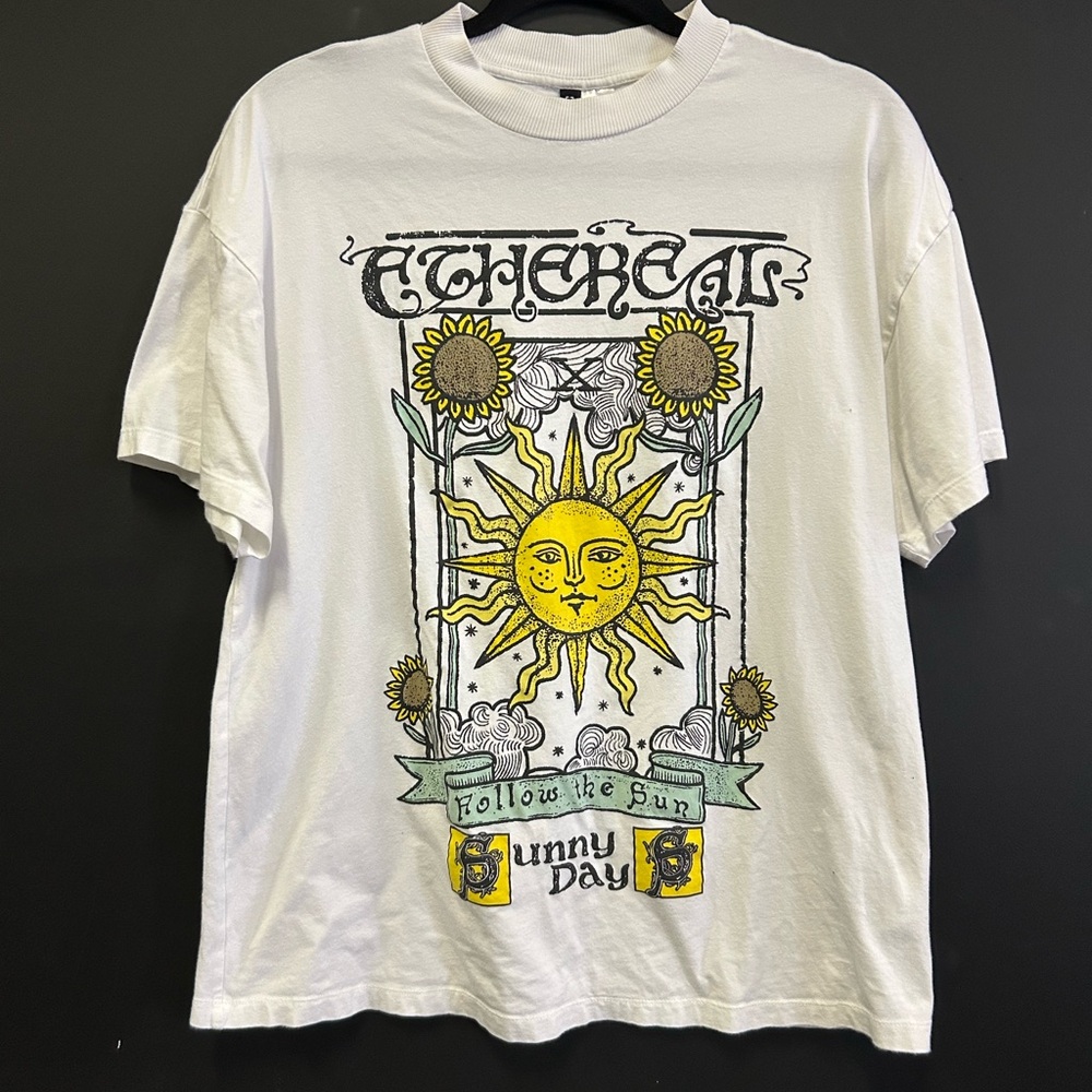 H&M White Sunflower Graphic Tee